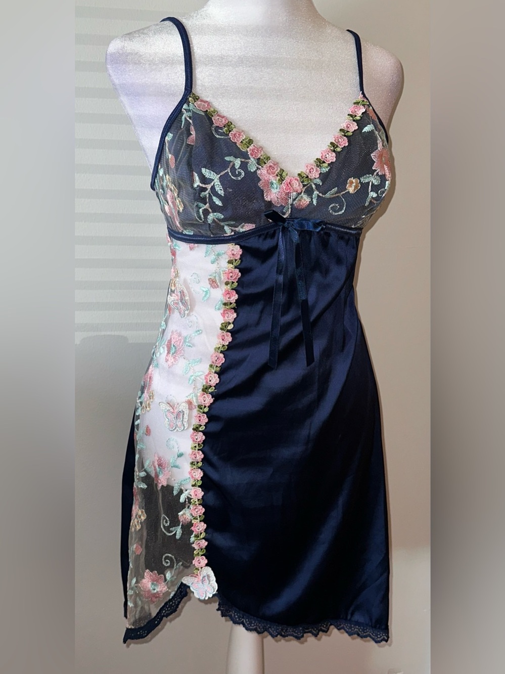 NWOT Fairytale Dark Blue Floral Embroidered Pink Flower Stylish Chemise- Women’s
